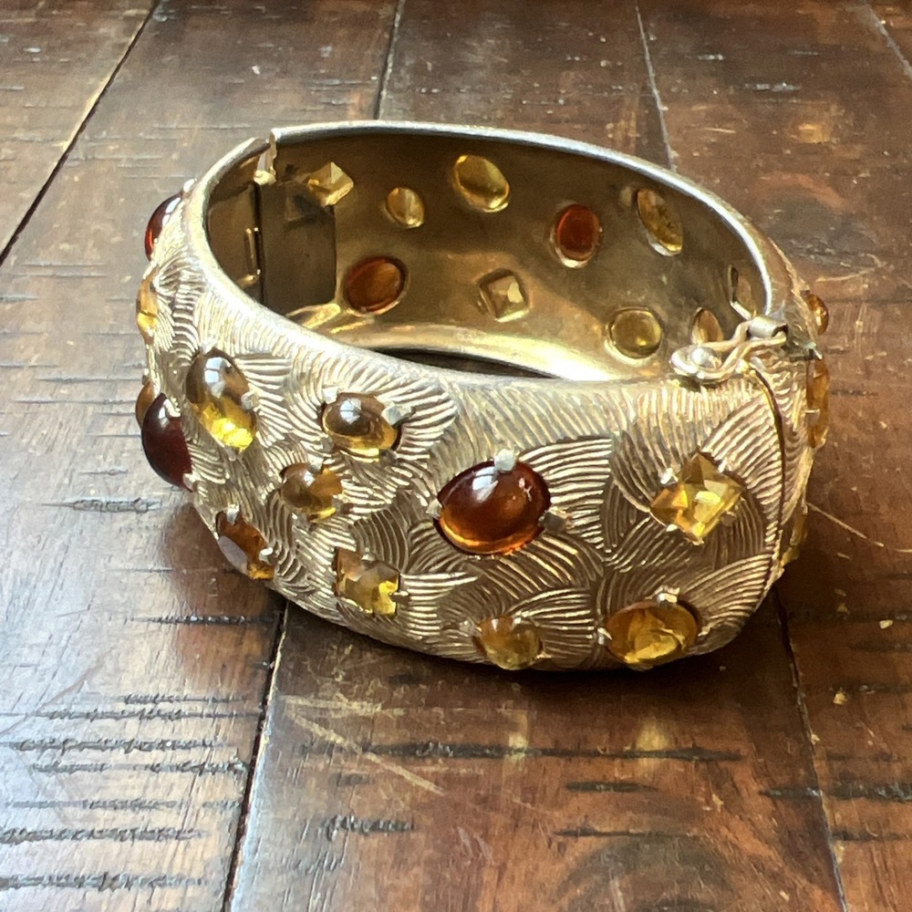 Vintage Multi-Color Cabochon Stones Gold Tone Bangle Bracelet - Picture 3 of 12